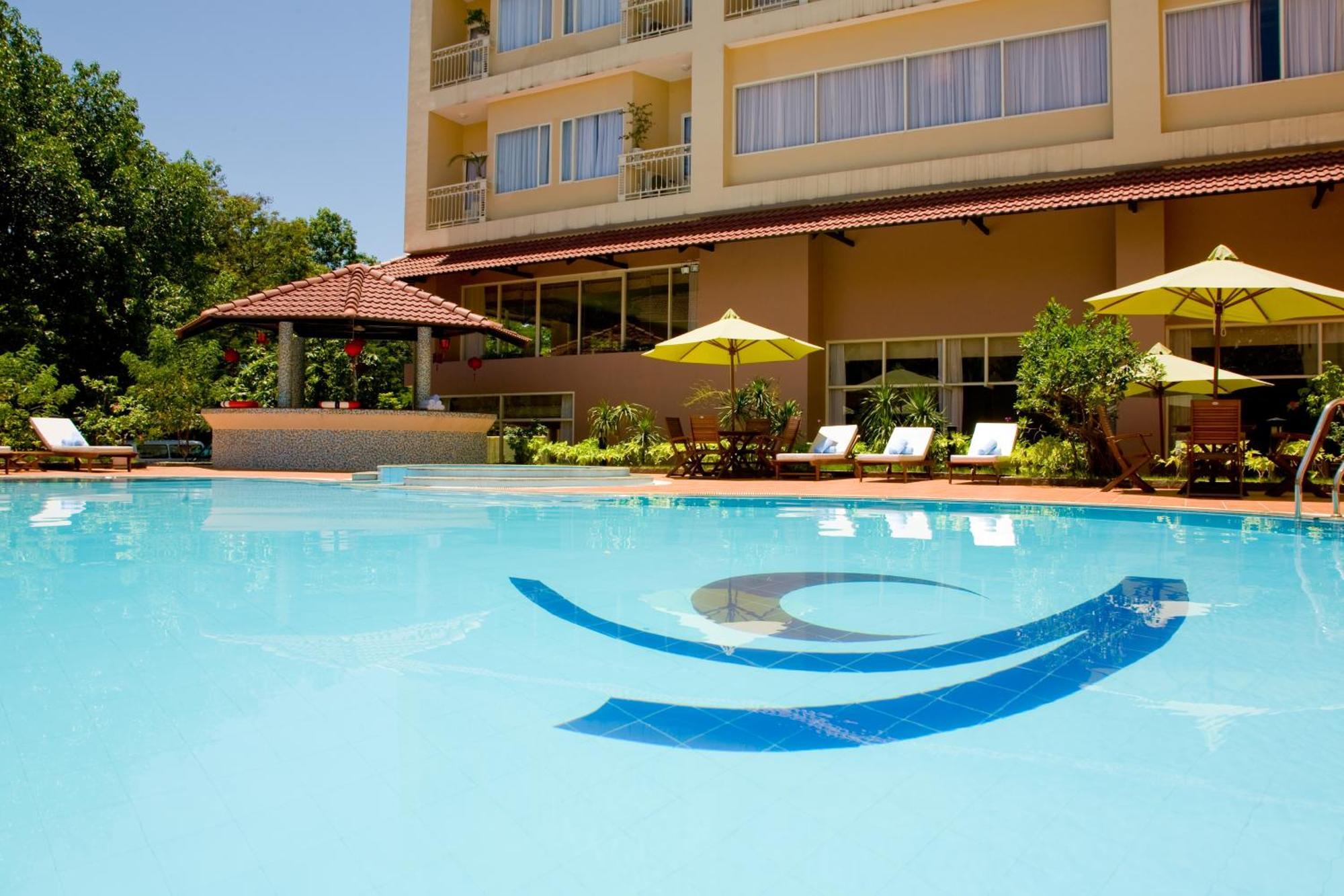 Park View Hotel Hue Zewnętrze zdjęcie